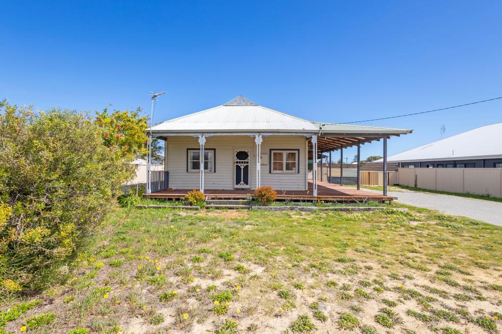20 Elizabeth Way, Jurien Bay, WA 6516