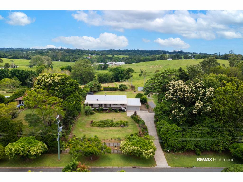 21 Walkers Dr, Maleny, QLD 4552