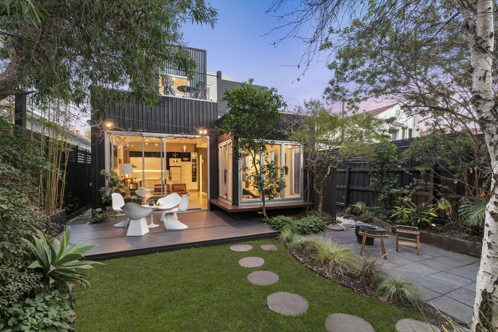 6 Thackeray St, Elwood, VIC 3184