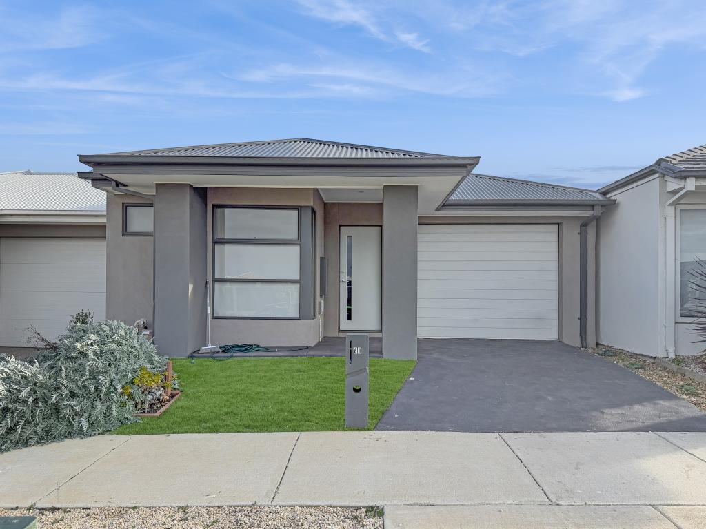 61 Munro Dr, Charlemont, VIC 3217
