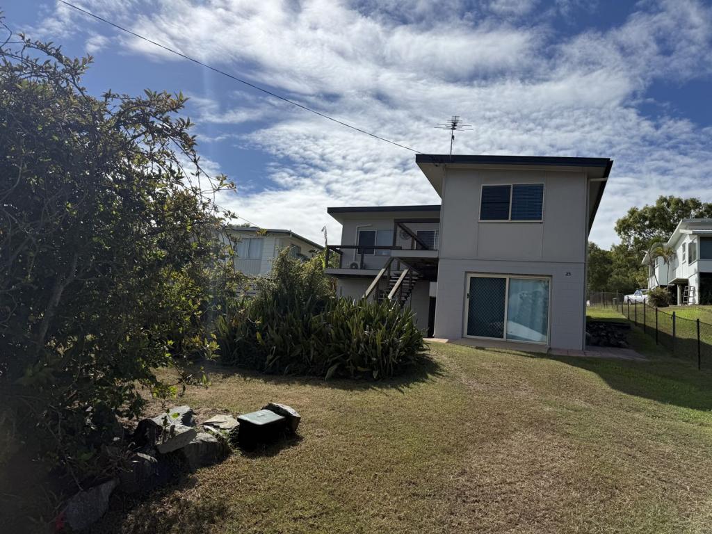 25 Taylor St, Keppel Sands, QLD 4702