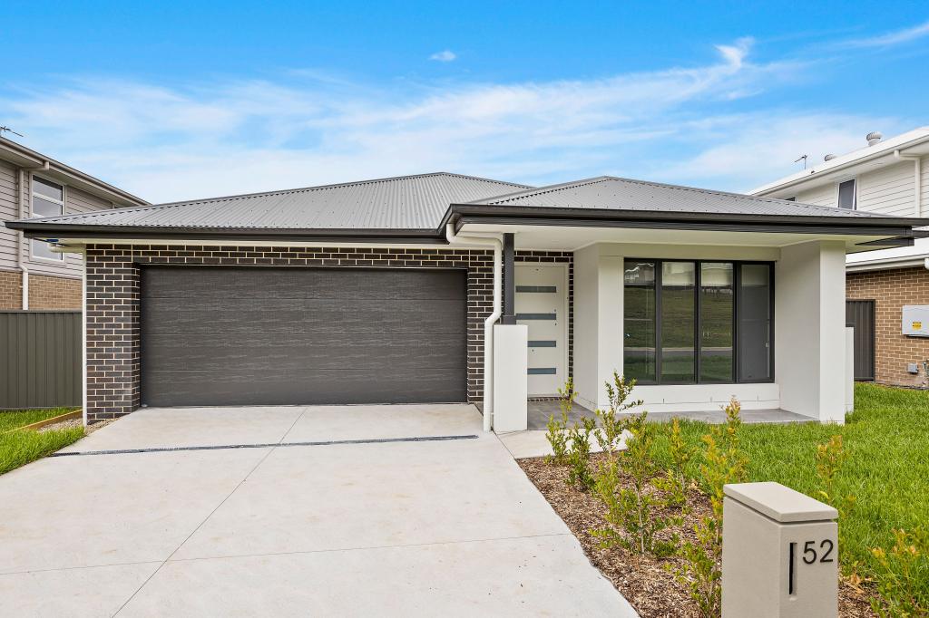 52 Holroyd St, Albion Park, NSW 2527
