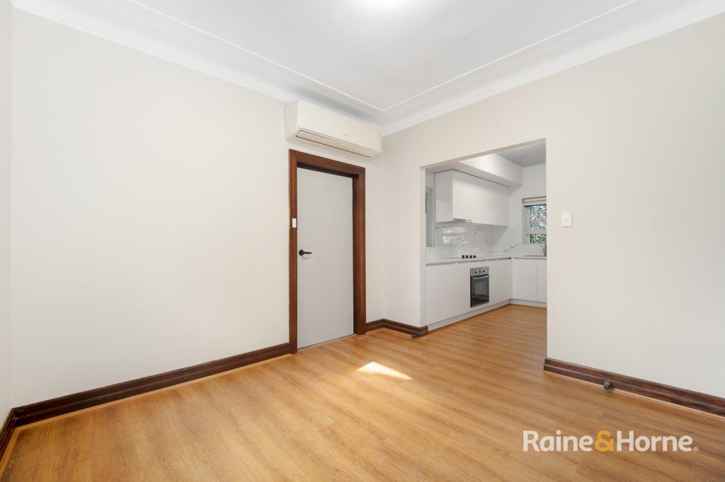52 Amos St, Westmead, NSW 2145