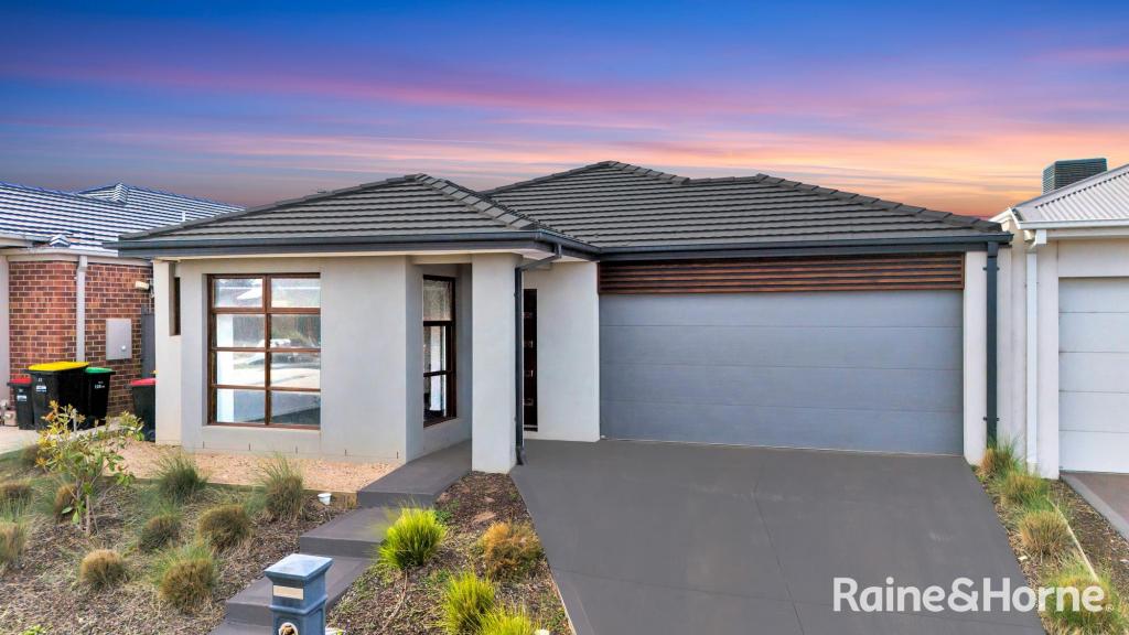 39 PARROT DR, WEIR VIEWS, VIC 3338