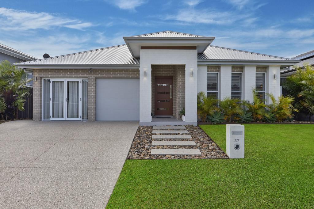 37 COLUMBUS ST, HAMLYN TERRACE, NSW 2259