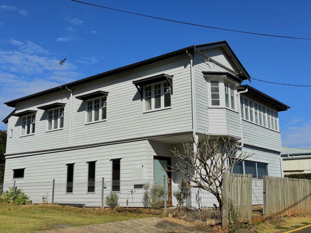 6 WILLIAM ST, EAST TOOWOOMBA, QLD 4350