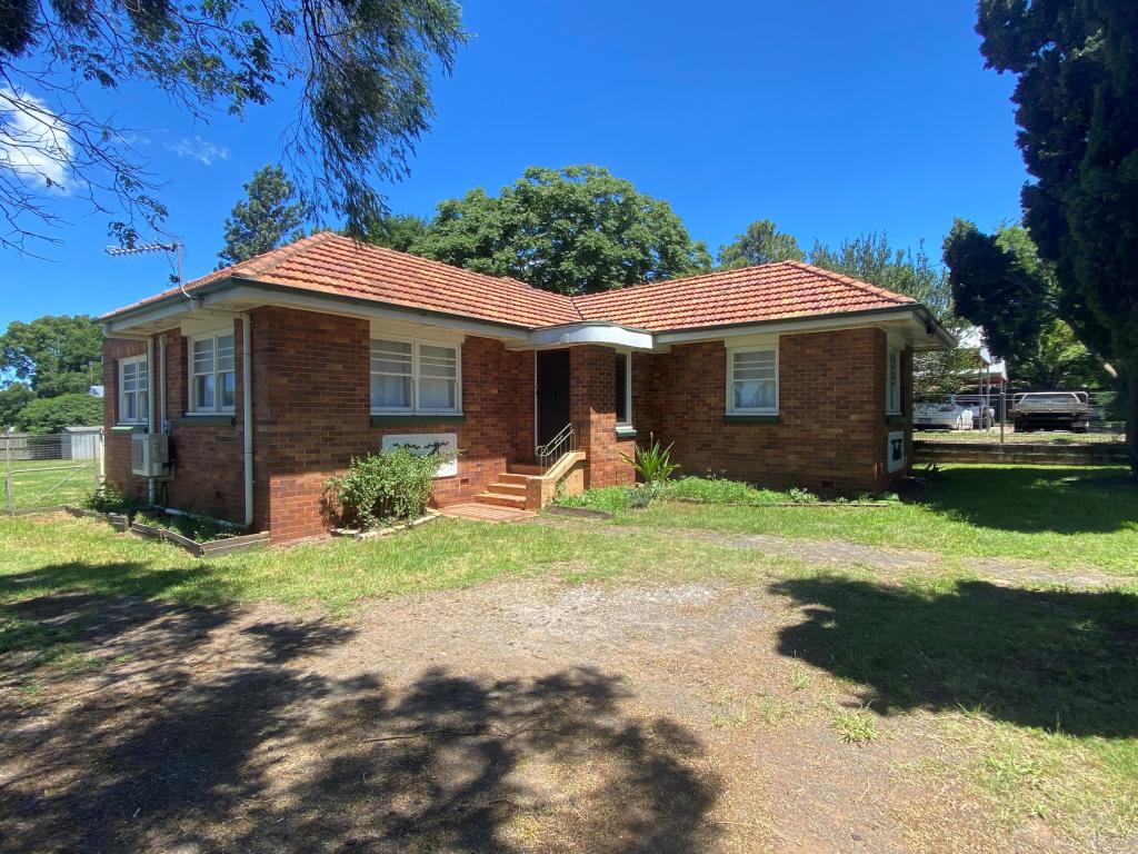 368 Tor St, Newtown, QLD 4350