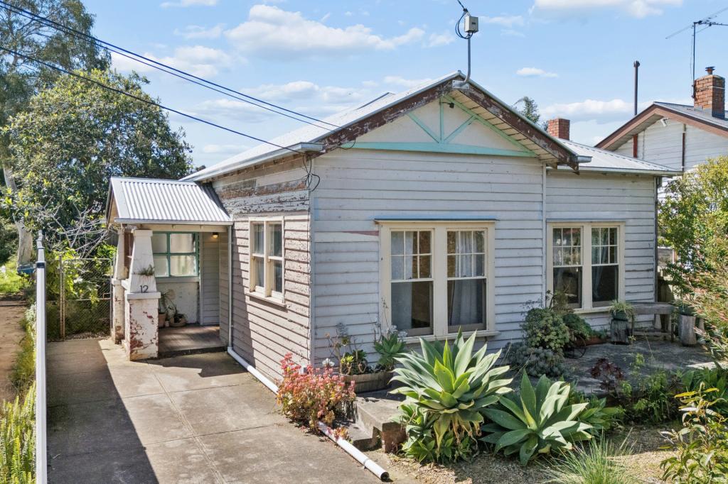 12 CAMERON ST, RESERVOIR, VIC 3073