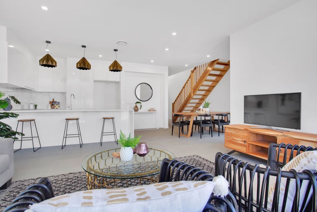 12 Gibson Lane, Morningside, QLD 4170