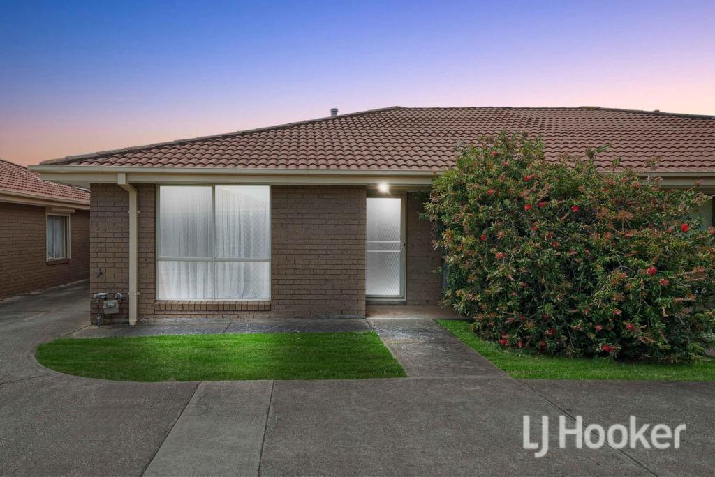 8/43 Wickham St, Melton South, VIC 3338