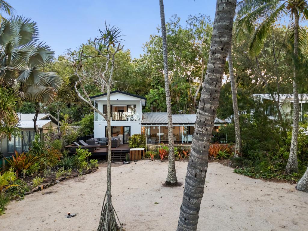 19 Oak St, Oak Beach, QLD 4877