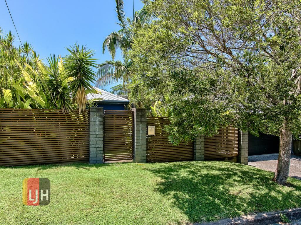 31 Amott St, Stafford Heights, QLD 4053