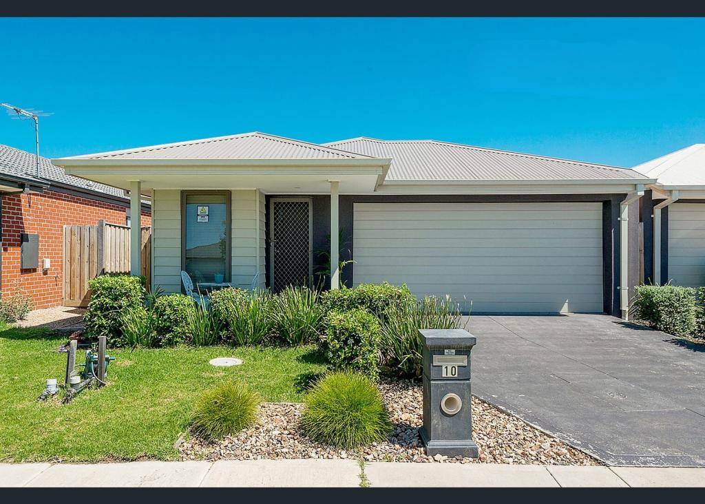 10 Straw Flower Cct, Greenvale, VIC 3059