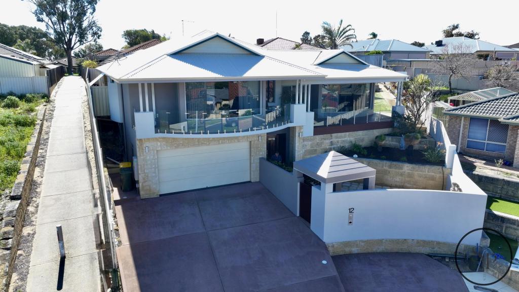 12 Lambourne Pl, Halls Head, WA 6210