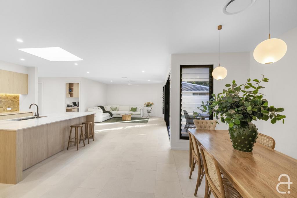 215 Oceanic Dr, Bokarina, QLD 4575