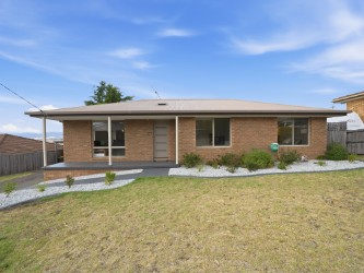 54 Honolulu St, Midway Point, TAS 7171