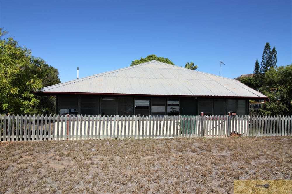 19 Rainbow Rd, Charters Towers, QLD 4820