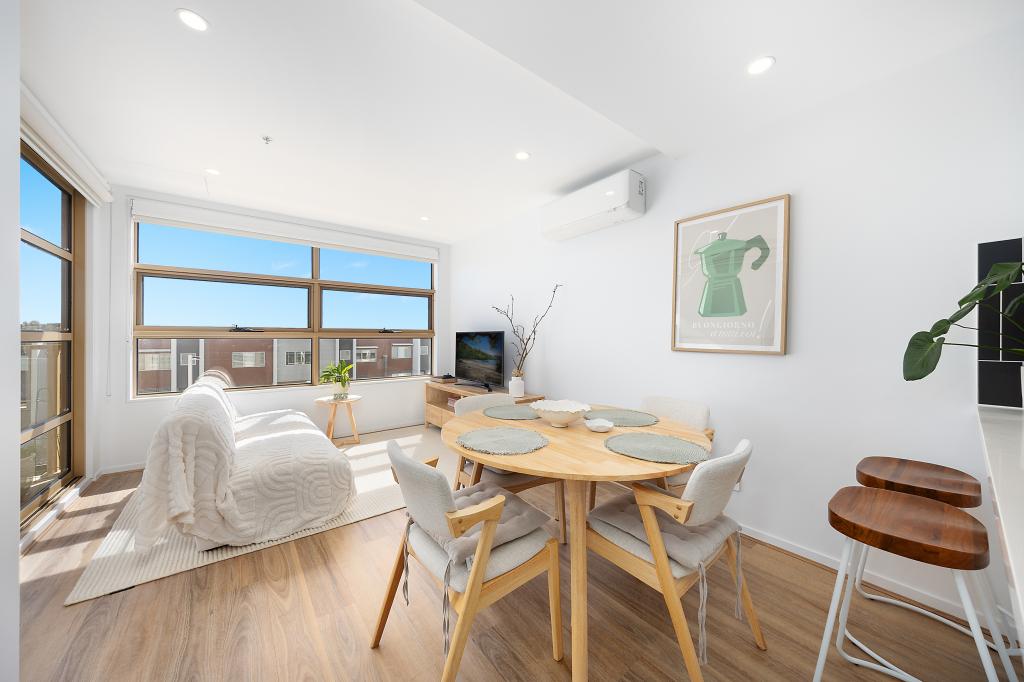 211/43 Arthur Blakeley Way, Coombs, ACT 2611