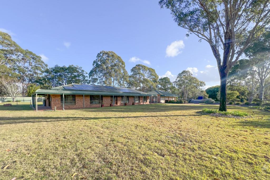 1 GUNSYND CL, TUNCURRY, NSW 2428