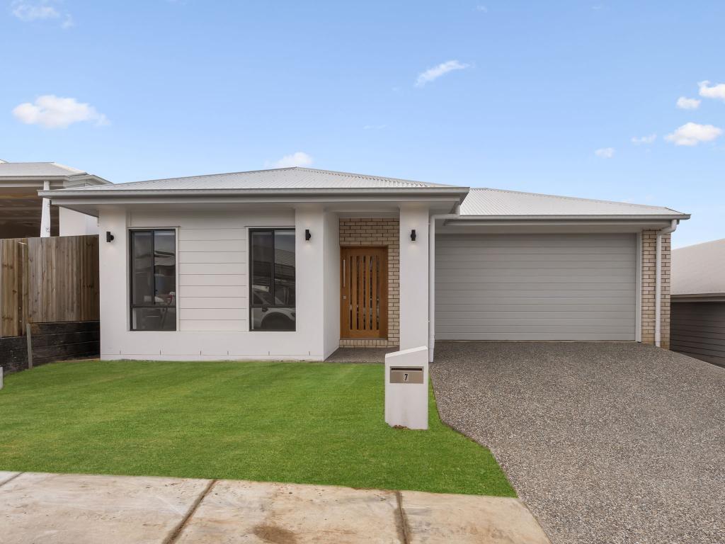 7 Flat Pea Cres, Deebing Heights, QLD 4306