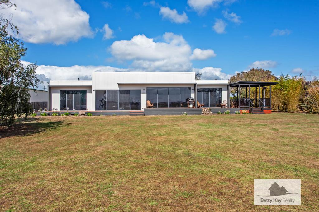 27 Poke St, Smithton, TAS 7330
