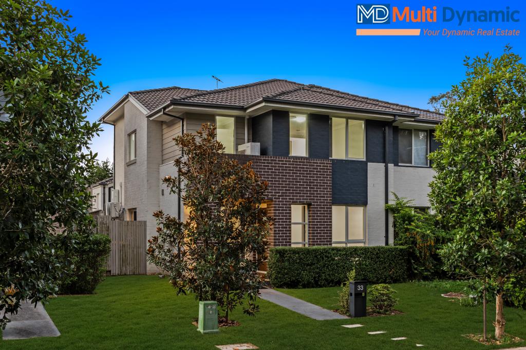 33 Three Bees Dr, Glenfield, NSW 2167