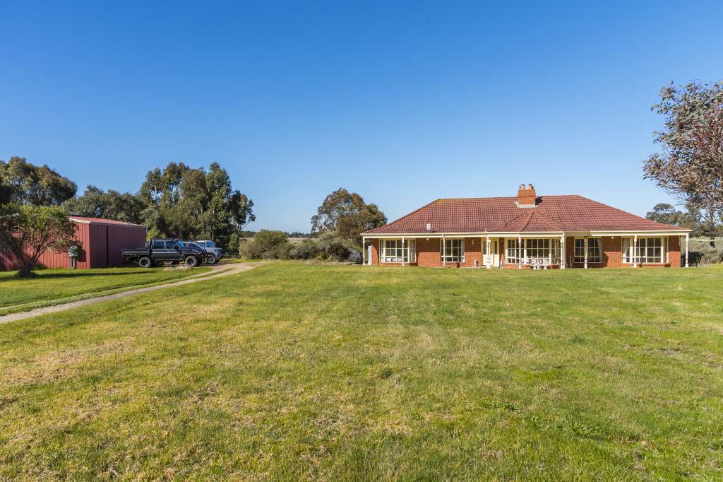 110 STOKES LANE W, RIDDELLS CREEK, VIC 3431