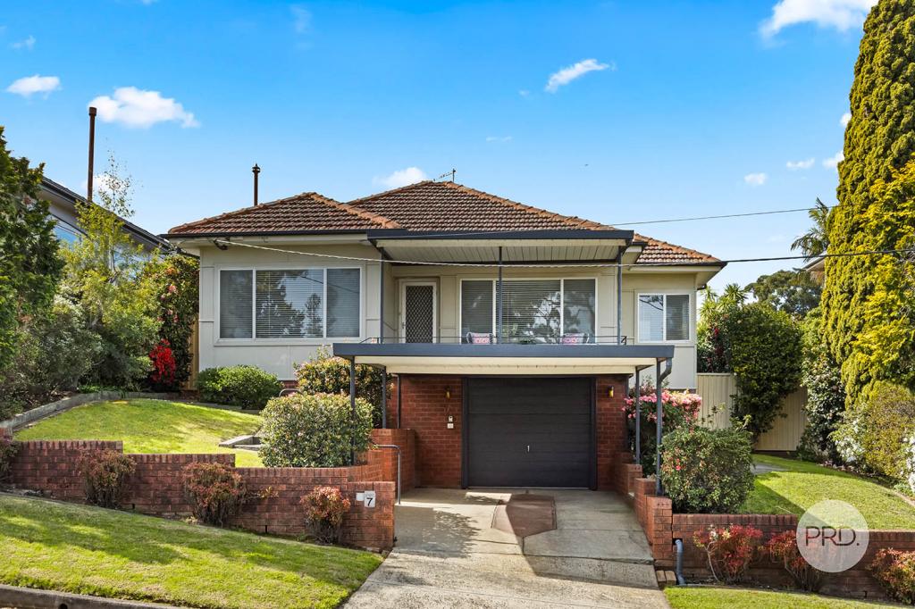 7 Forshaw Ave, Peakhurst, NSW 2210