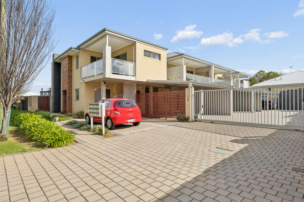 2/3 PACKHAM RD, HAMILTON HILL, WA 6163