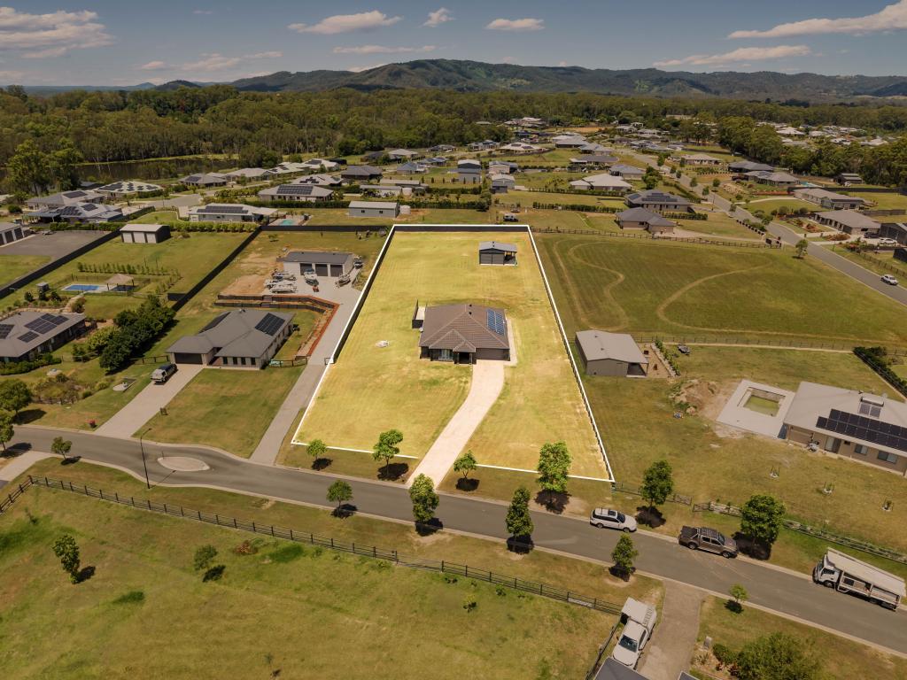 8 Mountain View Ct, D'Aguilar, QLD 4514