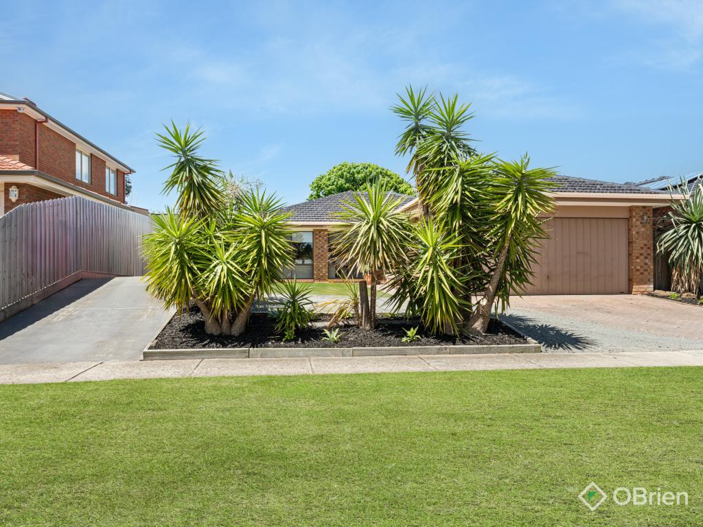 28 Earnshaw Dr, Carrum Downs, VIC 3201