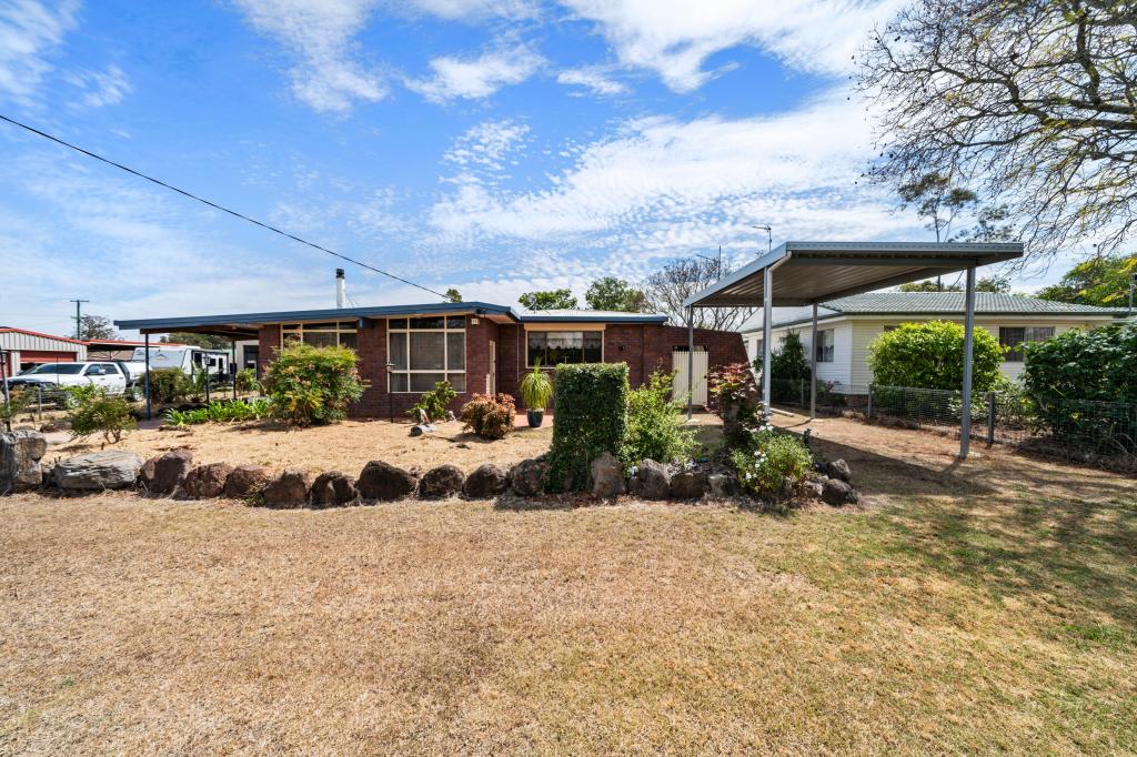 13 Holmes St, Pittsworth, QLD 4356
