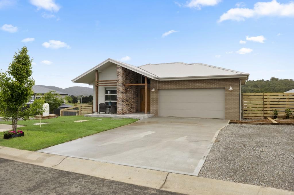 1 Rosarii Pl, Goulburn, NSW 2580