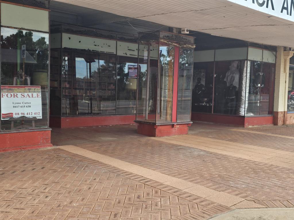 88 Massingham St, Kellerberrin, WA 6410