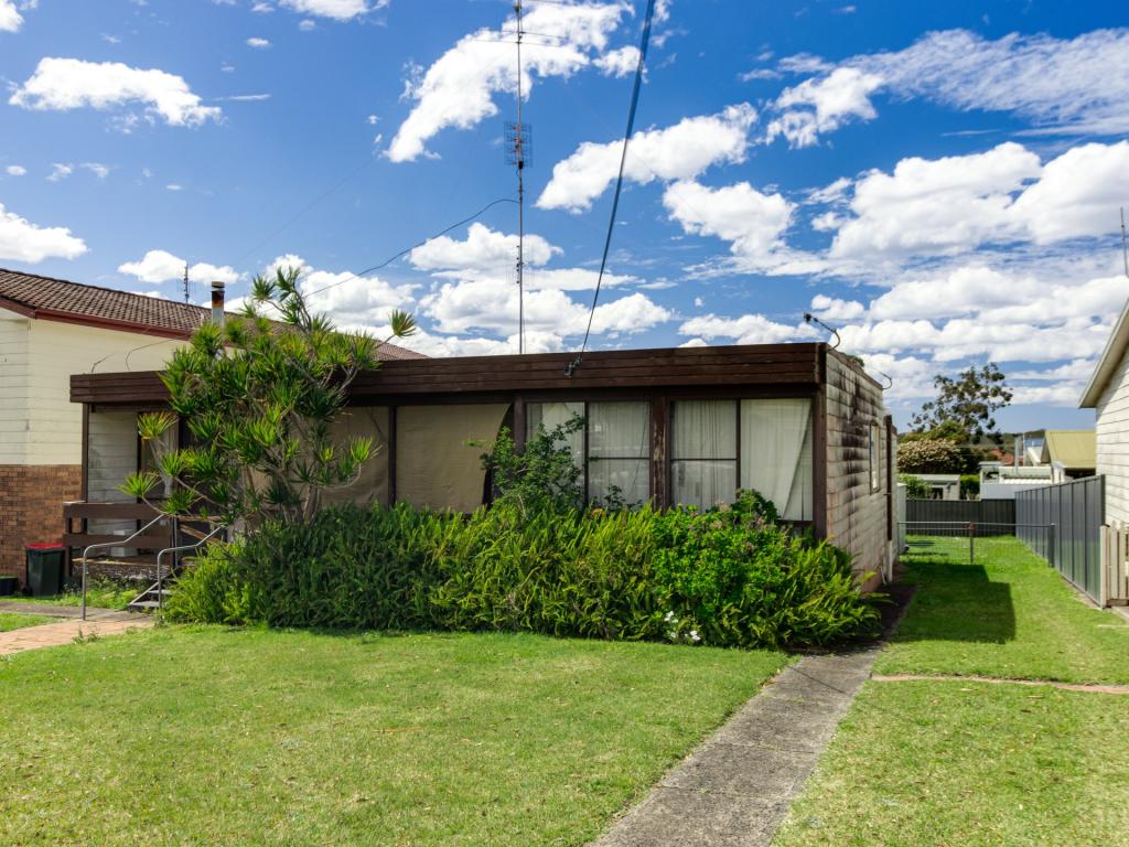 77 Sussex Inlet Rd, Sussex Inlet, NSW 2540