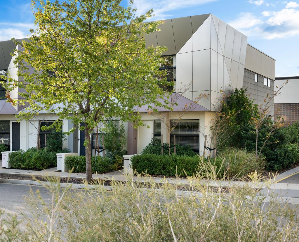 25 Masterdale Ct, St Clair, SA 5011