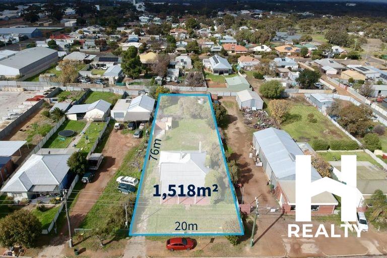 27 ALBION ST, KATANNING, WA 6317