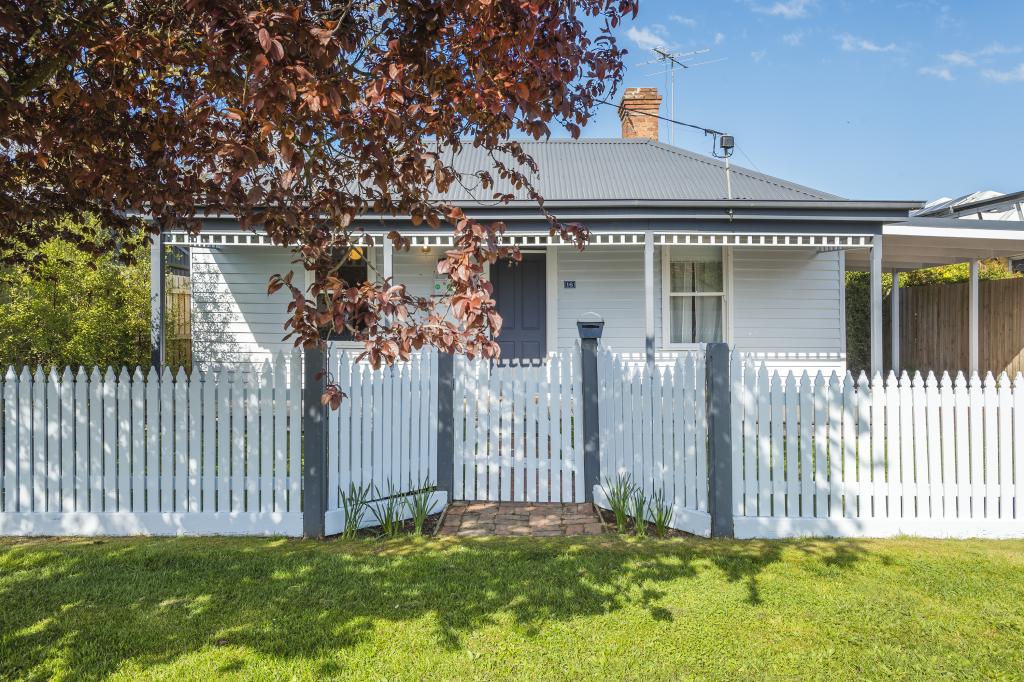 16 Powlett St, Kyneton, VIC 3444