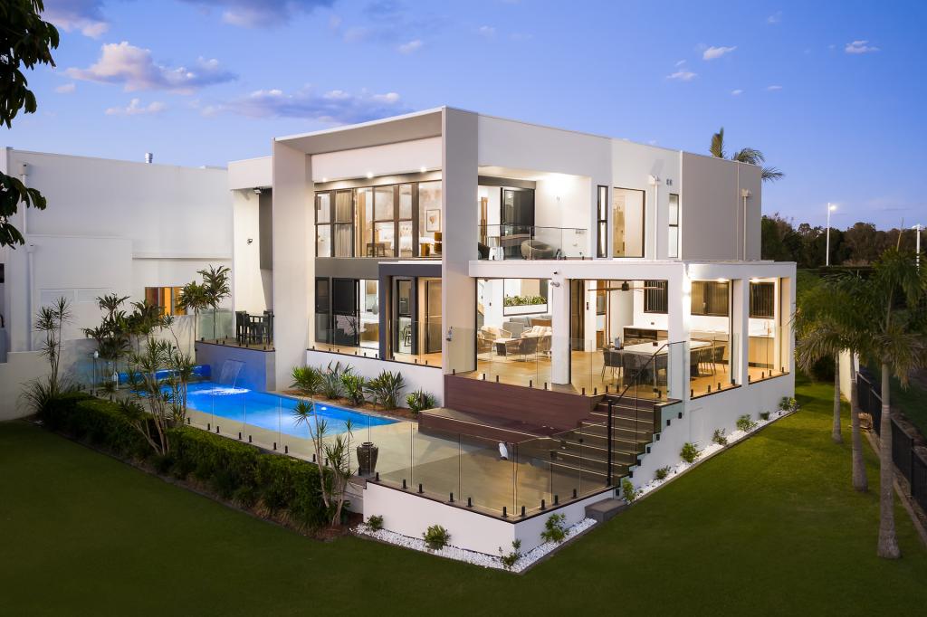 3026 The Boulevarde, Benowa, QLD 4217