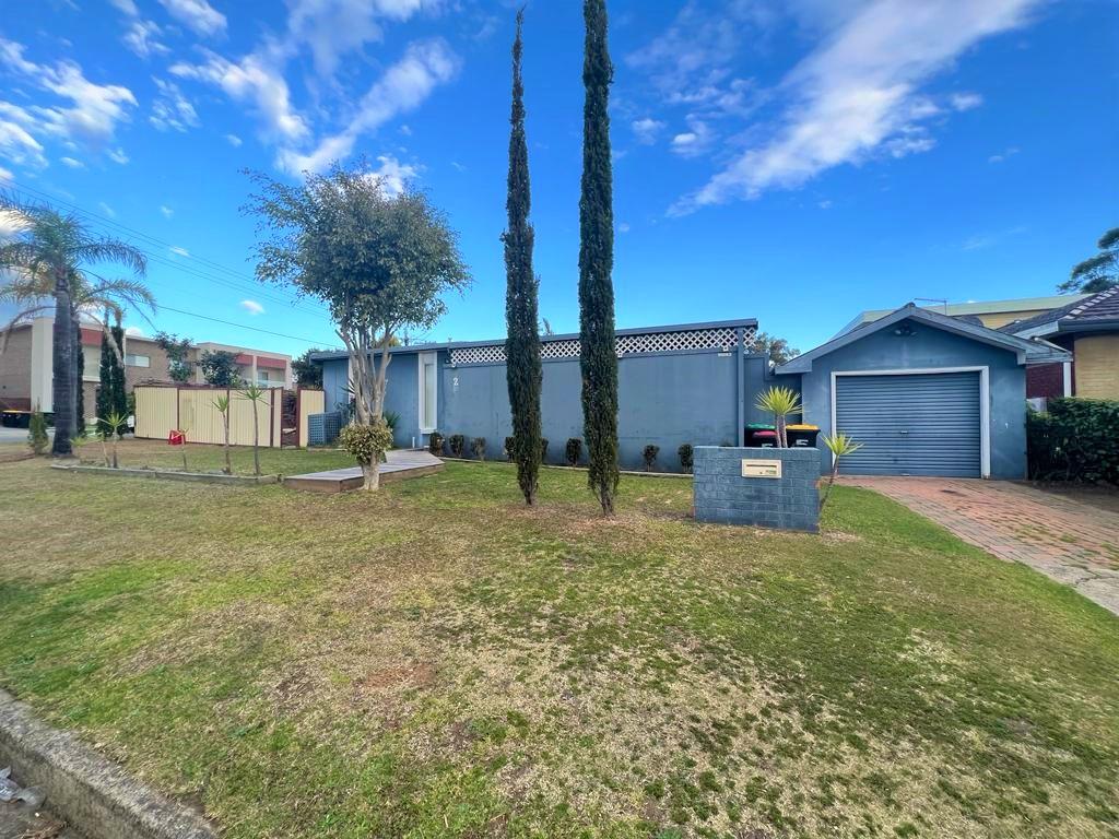 2 Taloma Ave, Lurnea, NSW 2170