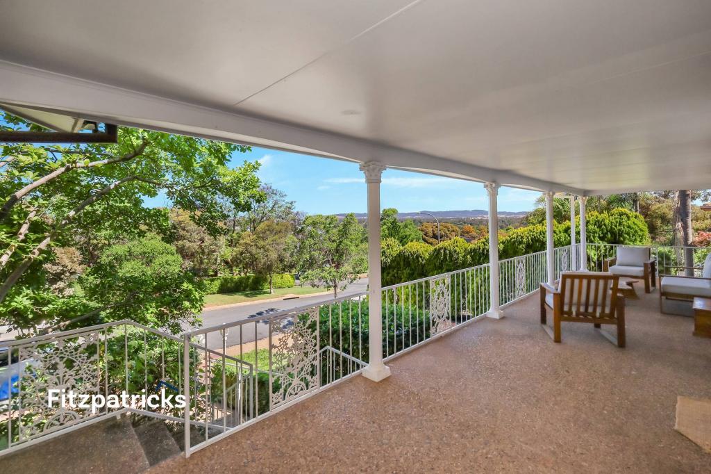 84 Amaroo St, Kooringal, NSW 2650