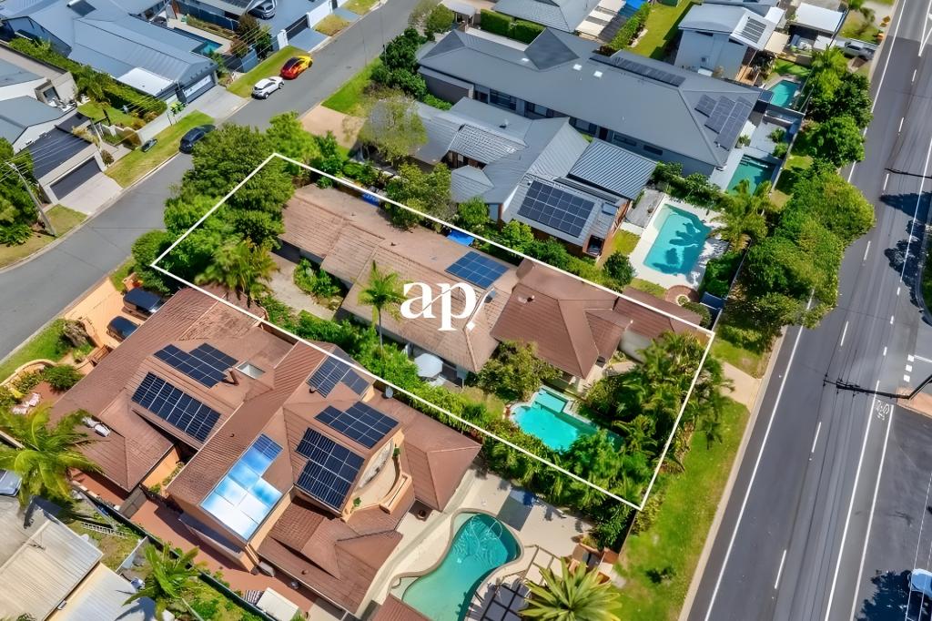 336 Monaco St, Broadbeach Waters, QLD 4218