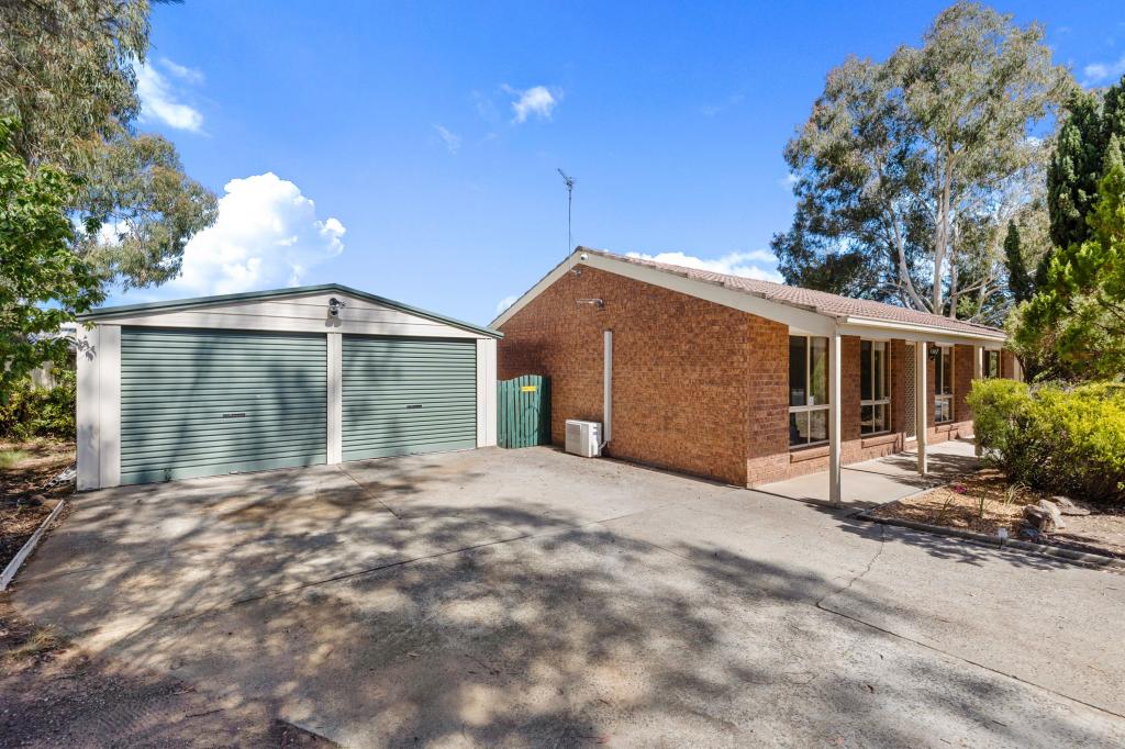 32 Pennington Cres, Calwell, ACT 2905