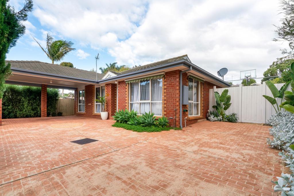 2/11 Bellbangra Ave, Rosebud, VIC 3939