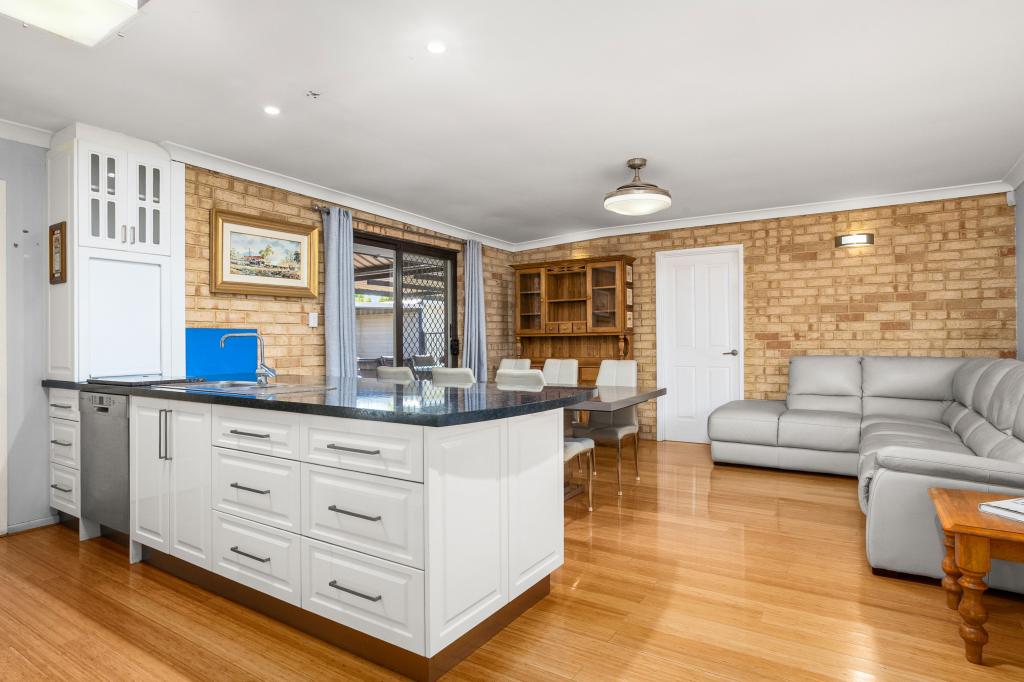 3 Carissa Way, Forrestfield, WA 6058