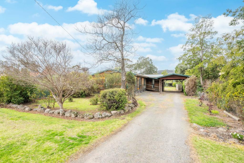 9 Platt St, Euroa, VIC 3666