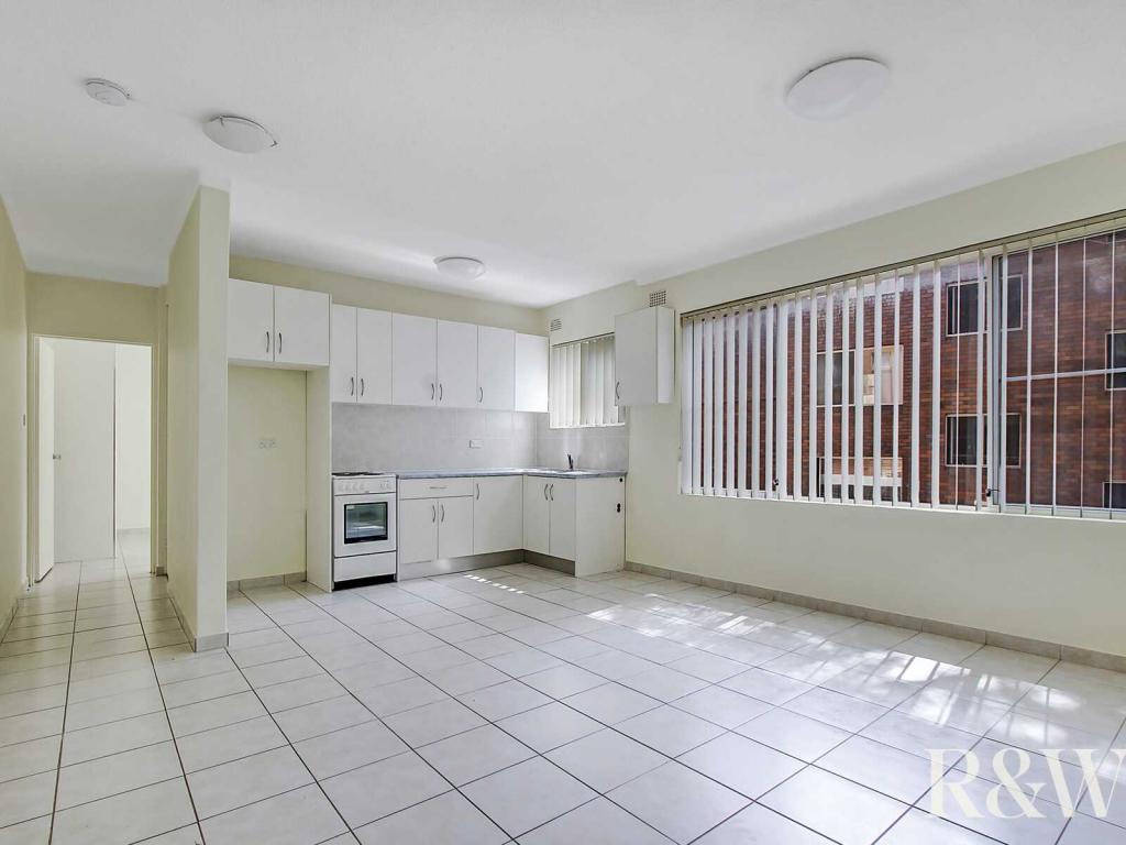 8/23 The Crescent, Berala, NSW 2141