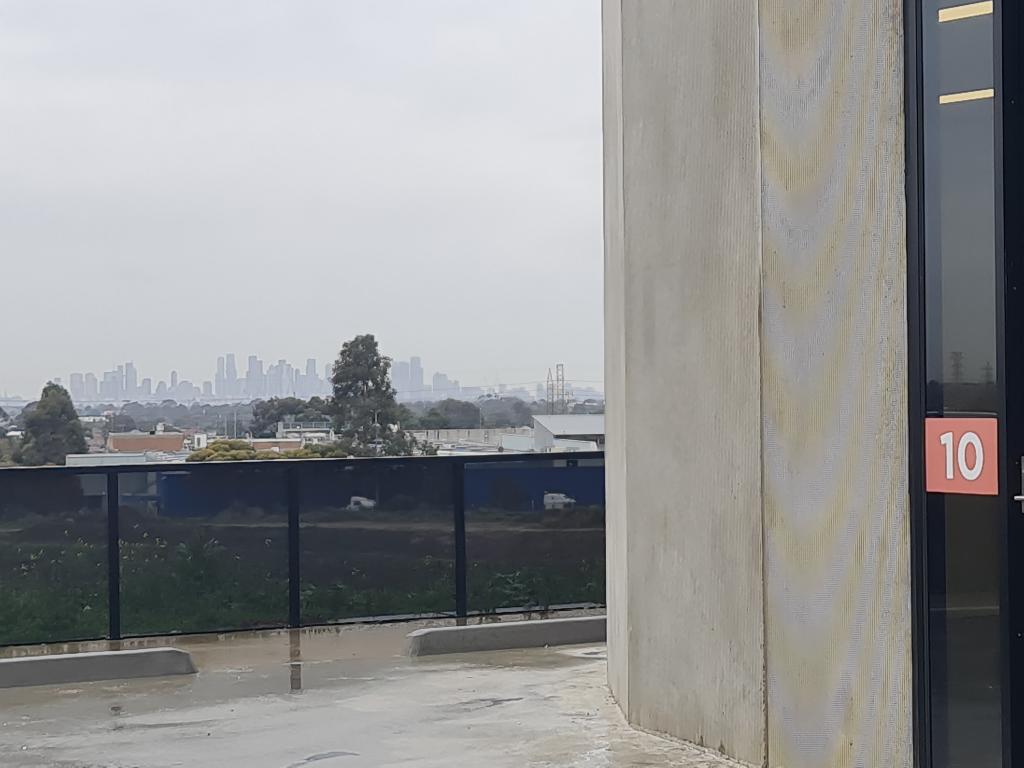 10 CACTUS LANE, CAMPBELLFIELD, VIC 3061