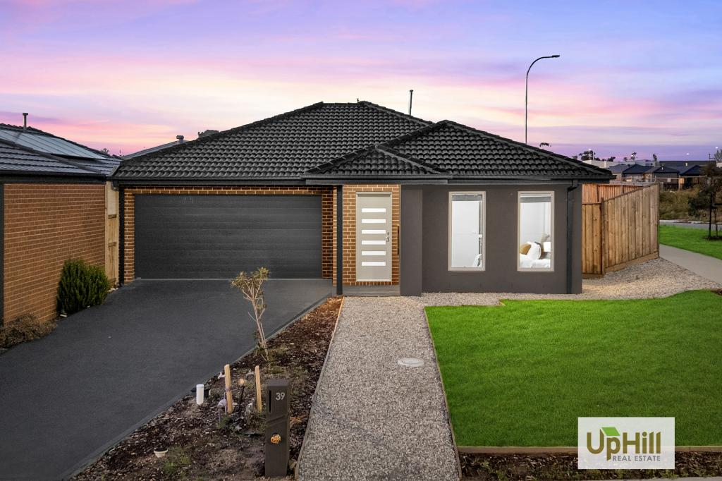 39 CHEDDINGTON RD, CRANBOURNE EAST, VIC 3977