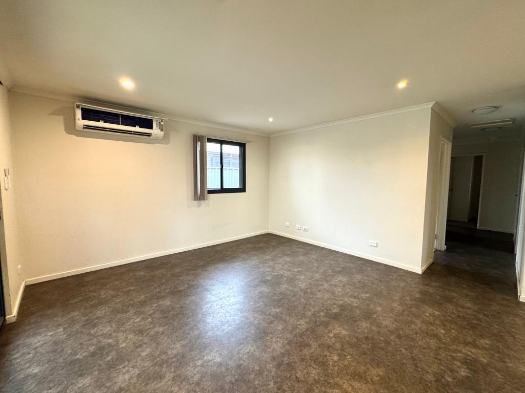 2/2 Phalarope Way, South Hedland, WA 6722